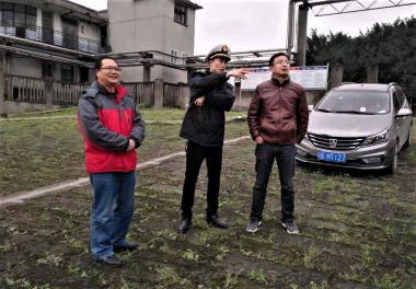 交通部专家检查6686体育官网码头防水污染工作开展情况
