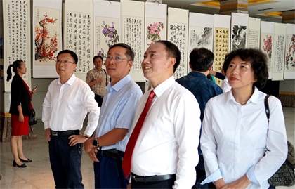 6686体育官网股份公司举行“三庆”活动文学书画摄影作品展