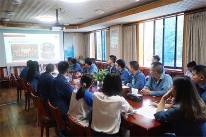 6686体育官网股份公司团委召开年中工作总结暨读书分享会