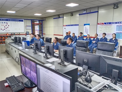 6686体育官网股份公司党委书记廖廷君参加基层班组安全学习活动