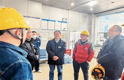 6686体育官网上下同心全力以赴保绿源醇开车成功