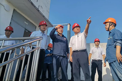 国网泸州市供电公司到6686体育官网化工园区西区变电所调研